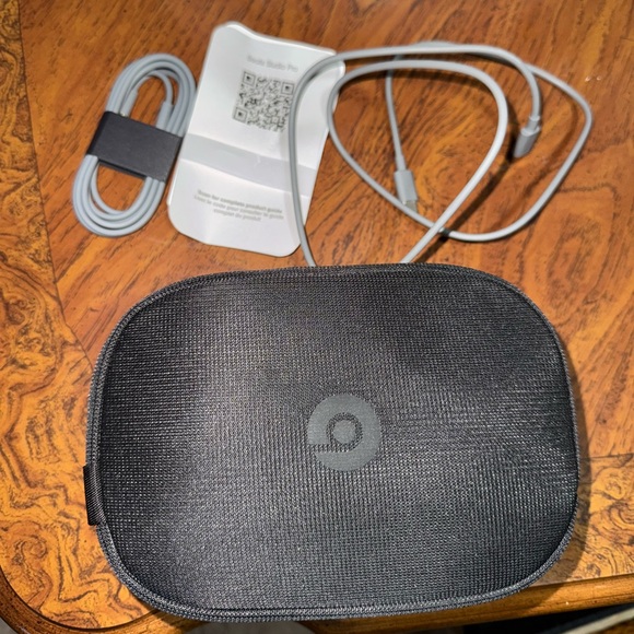 Beats Studio Pro (Sandstone) - Picture 11 of 13